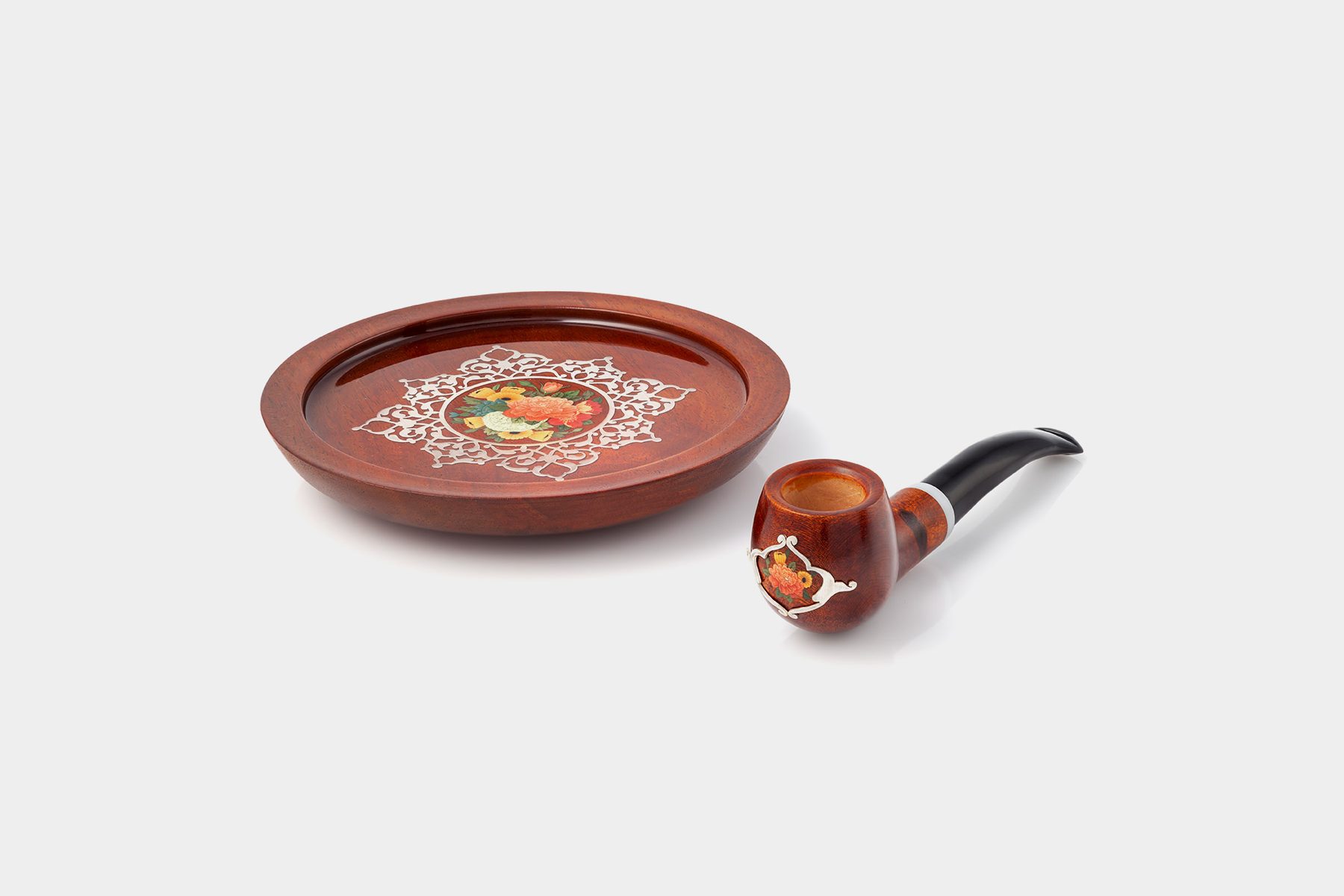 wooden-trays-pipes